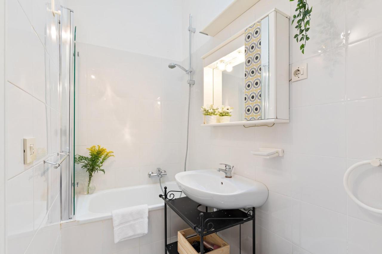 Rome As You Feel - Monti Apartment Bagian luar foto